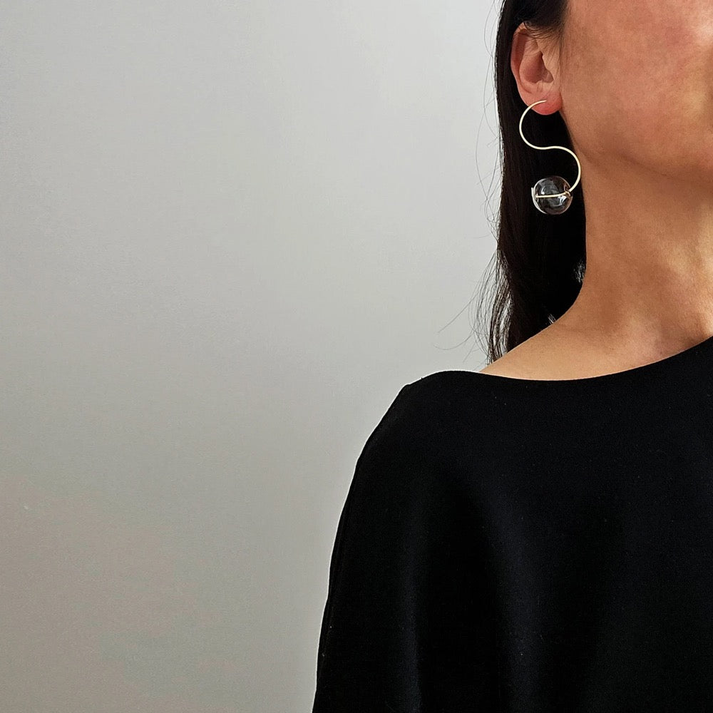 glass earrings, gold earrings, modern jewelry, wedding jewelry, spiral gold earrings, wave gold earrings